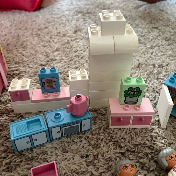 LEGO 2551 - Duplo: Playhouse - Grandma's Kitchen - 1992 - with Original Box - Picture 4 of 8
